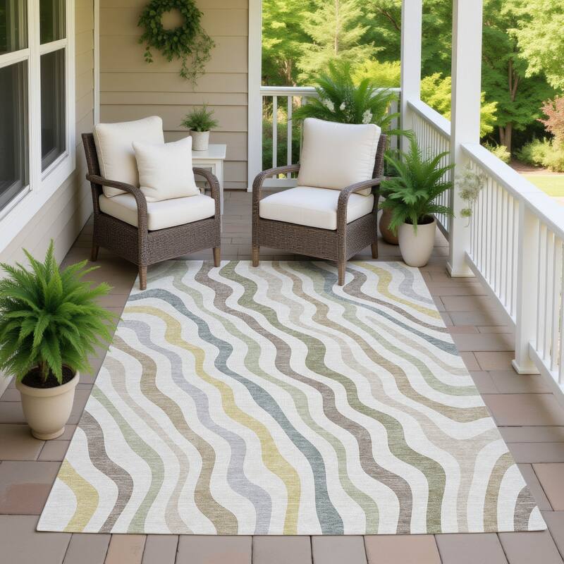 Machine Washable Indoor/ Outdoor Modern Eureka Chantille Rug