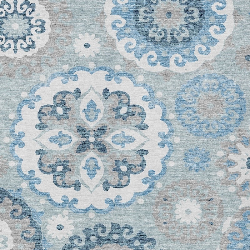 HomeRoots Floral Medallion Transitional Rectangle Outdoor Rug