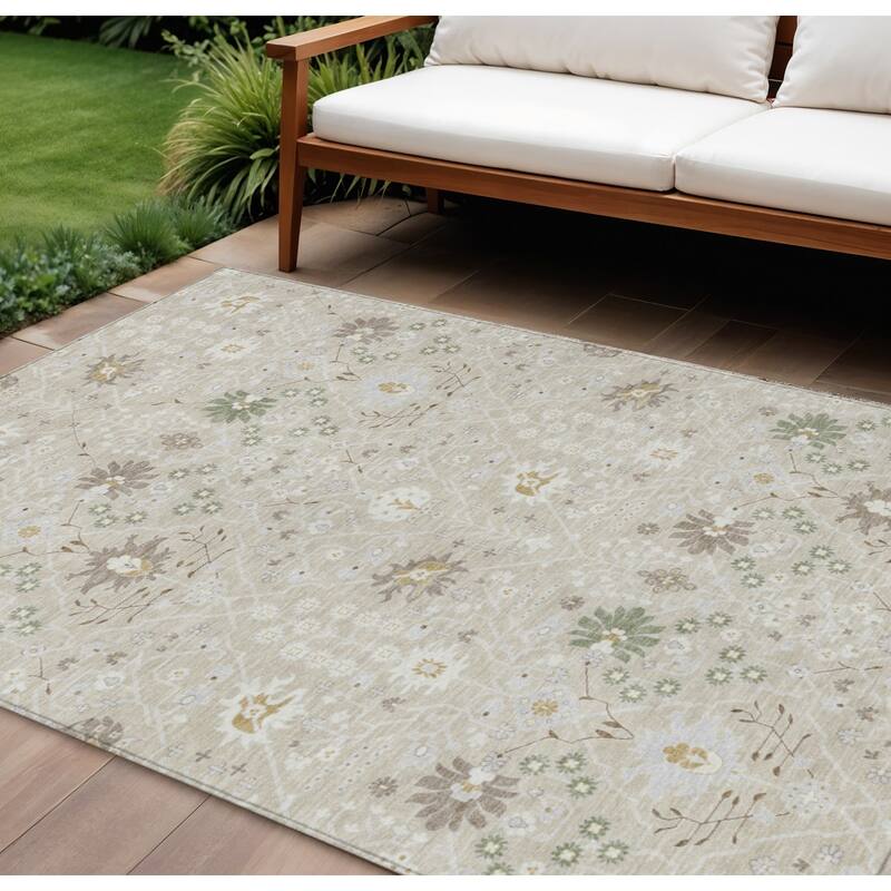 HomeRoots Oriental Traditional Rectangle Outdoor Rug - 9' X 12'