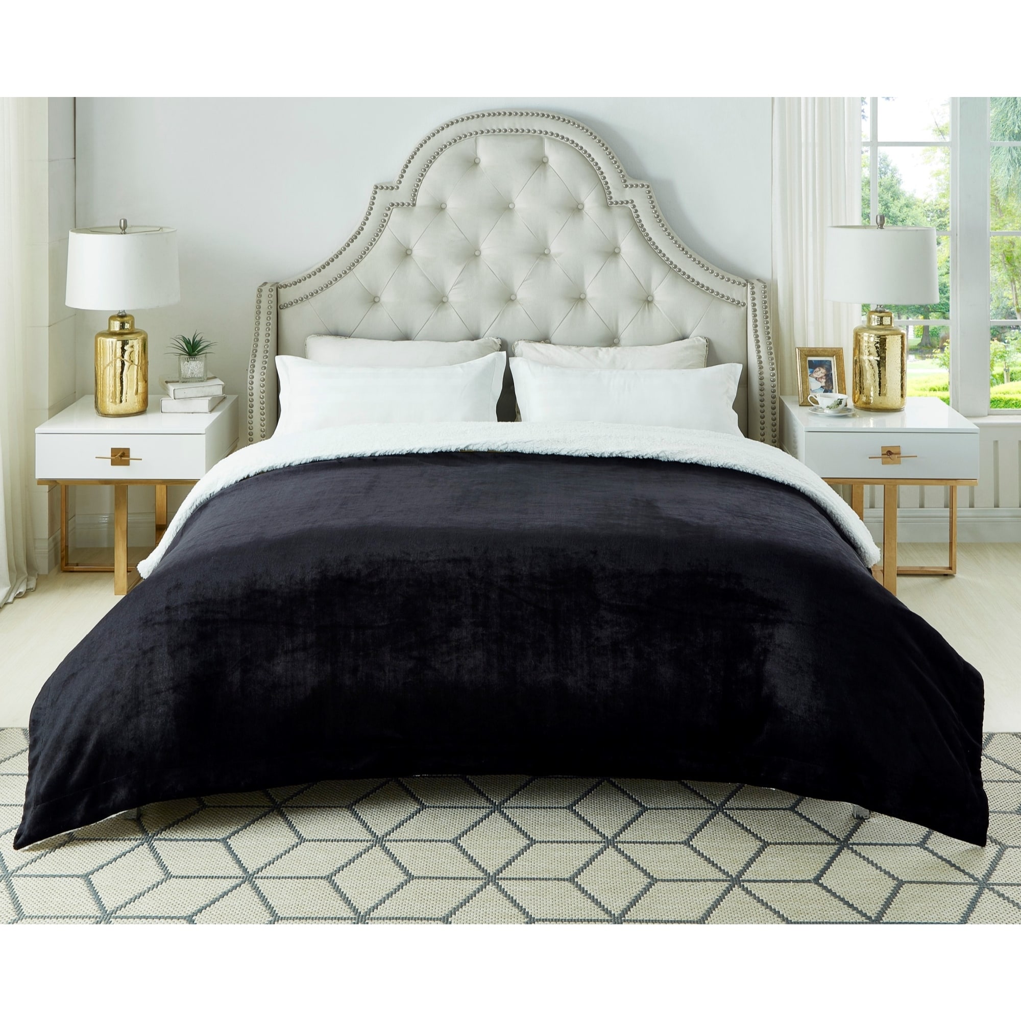 Velvet and Sherpa Foot Pocket Throw Bed Bath Beyond 35712074