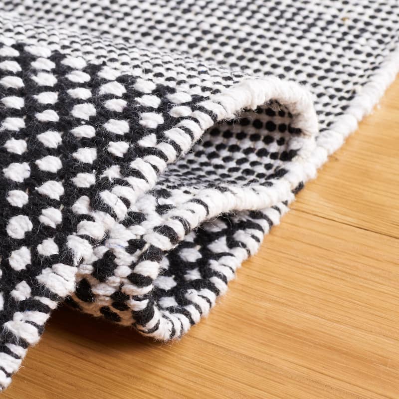 SAFAVIEH Handmade Flatweave Striped Kilim Shayna Cotton Rug