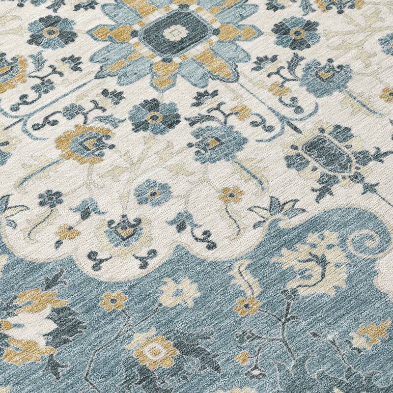 Machine Washable Indoor/ Outdoor Traditional Savannah Chantille Rug