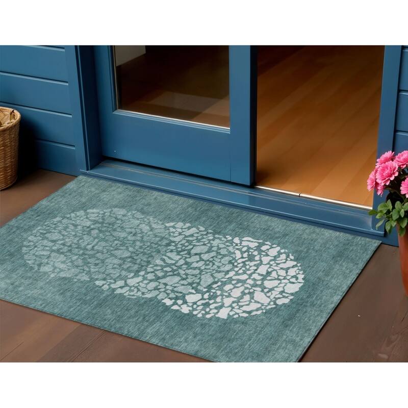 HomeRoots Abstract Transitional Rectangle Outdoor Rug - 3' x 5'