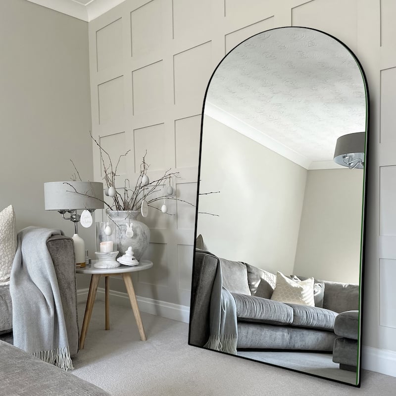Classic Wood Arched Full Length Mirror with Stand, Floor Mirror