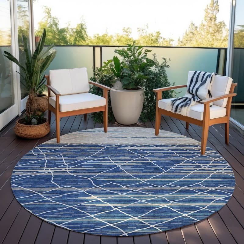 Machine Washable Indoor/ Outdoor Modern Global Chantille Rug
