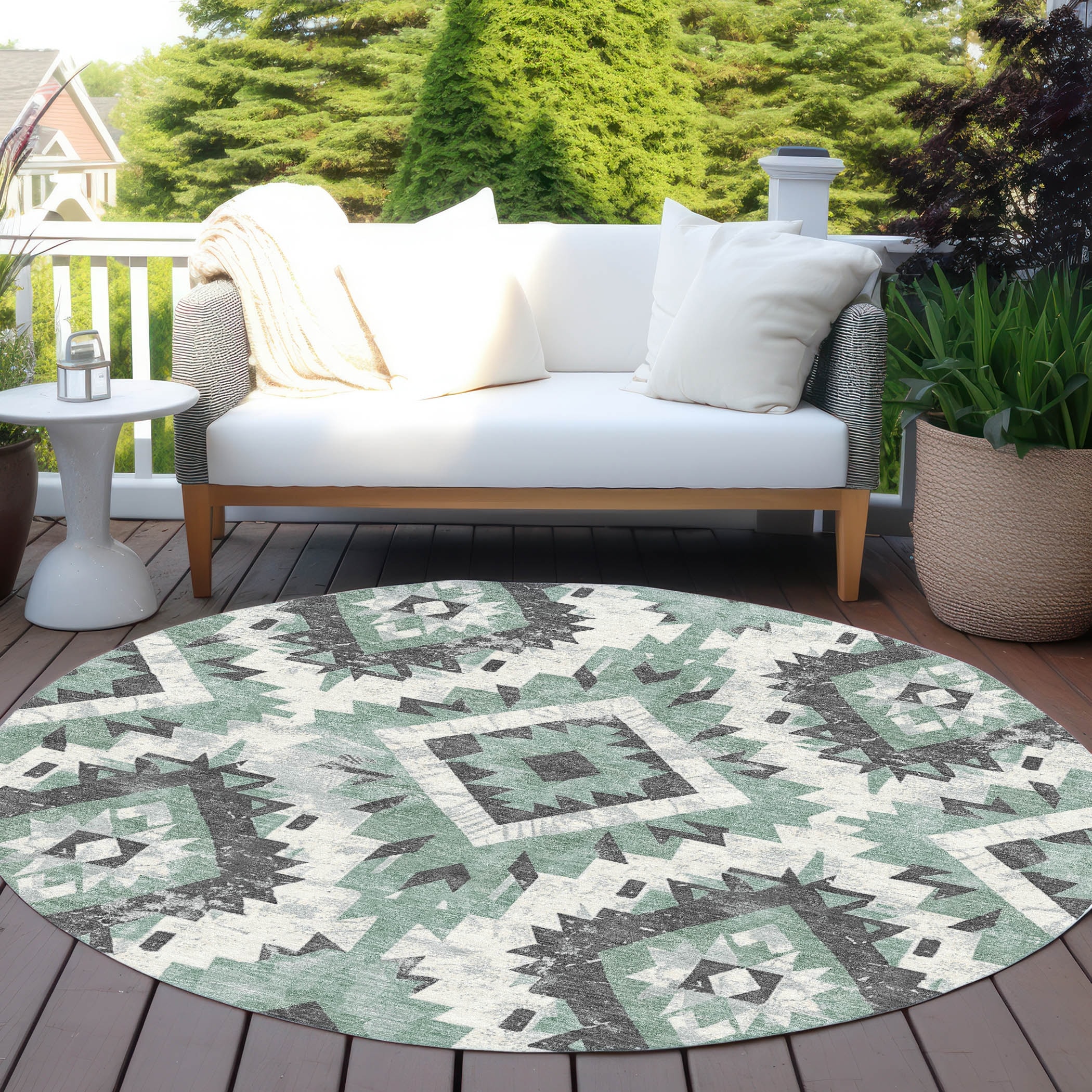 Machine Washable Indoor/ Outdoor Boho Moroccan Chantille Rug