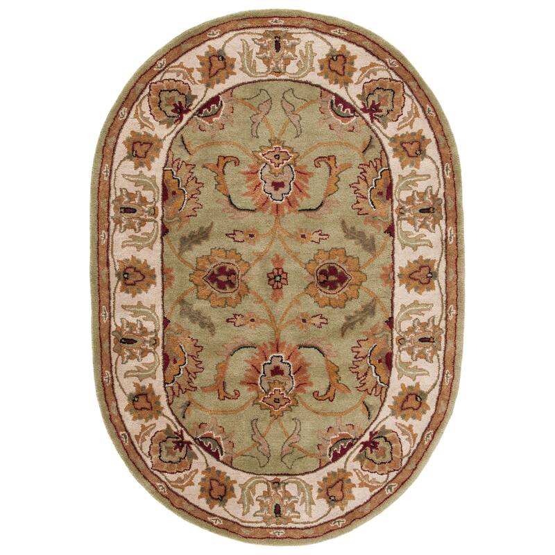 SAFAVIEH Handmade Classic Cheul Traditional Oriental Wool Rug - 4'6" x 6'6" Oval - Green/Ivory