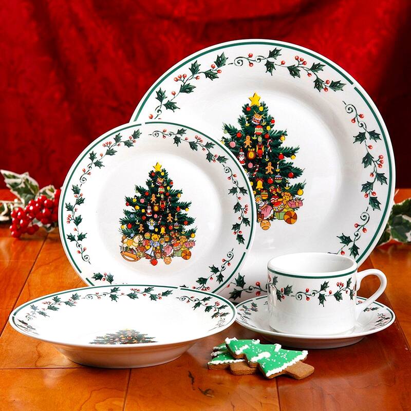 Cozy Christmas Tree Fine Ceramic 20 Piece Decorated Dinnerware Set