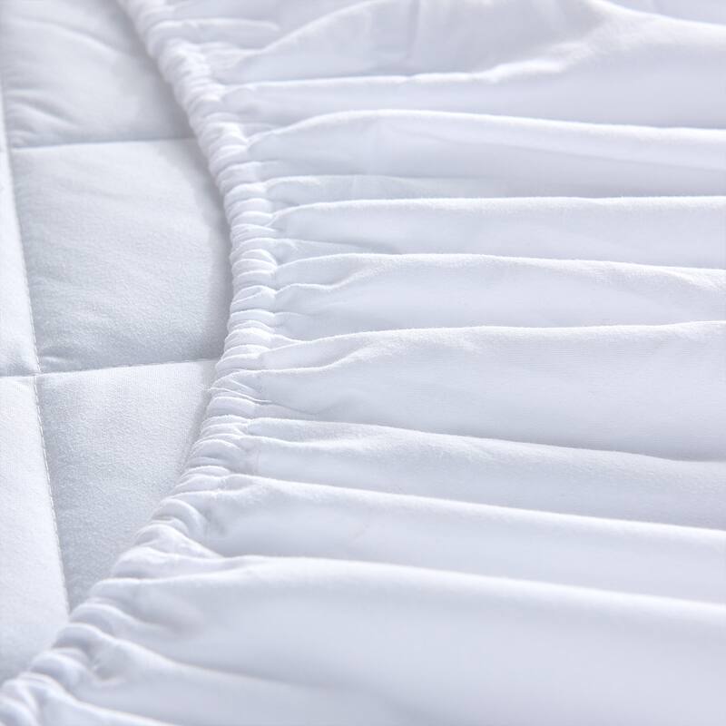 Luxurious 300 Thread Count Hypoallergenic Mattress Pad