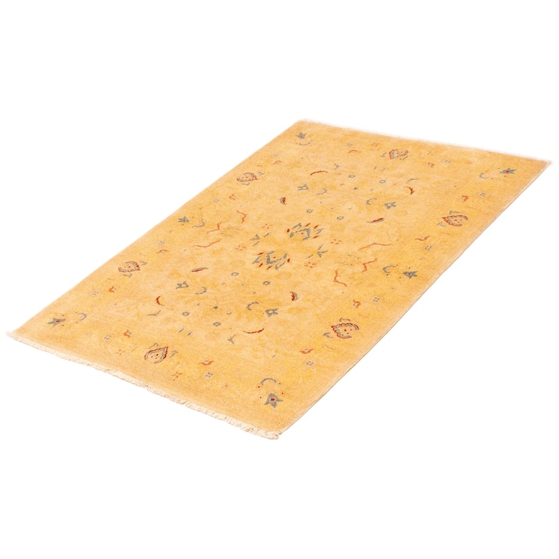 ECARPETGALLERY Hand-knotted Peshawar Oushak Ivory Wool Rug - 4'1 x 5'10