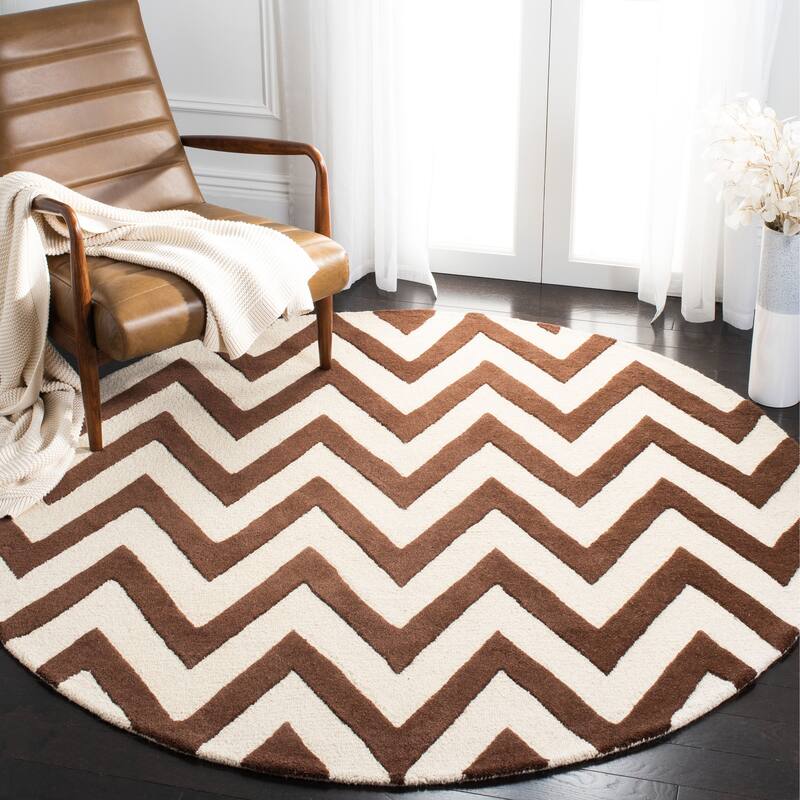 SAFAVIEH Handmade Cambridge Hicran Modern Moroccan Wool Rug - 6' Round - Dark Brown/Ivory