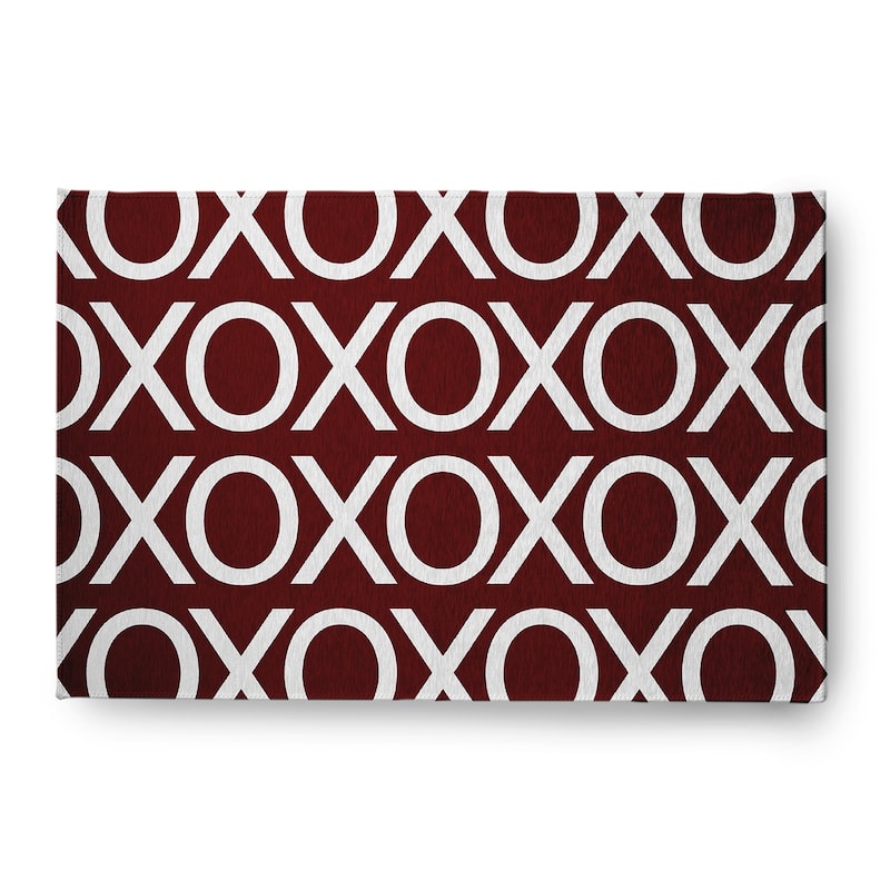 Hugs and Kisses Valentines Chenille Indoor/Outdoor Rug - Maroon - 4' x 6'