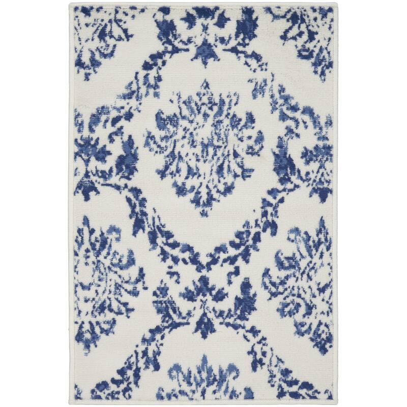 Power Loomed Distressed Stain Resistant Area Rug - 36' X '24' X '0.39