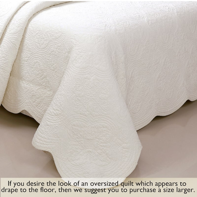 Copper Grove Sagano Blantyre Scalloped Edge (White, Ivory, Green, or Gray) Cotton 3-piece Quilt Bedding Set