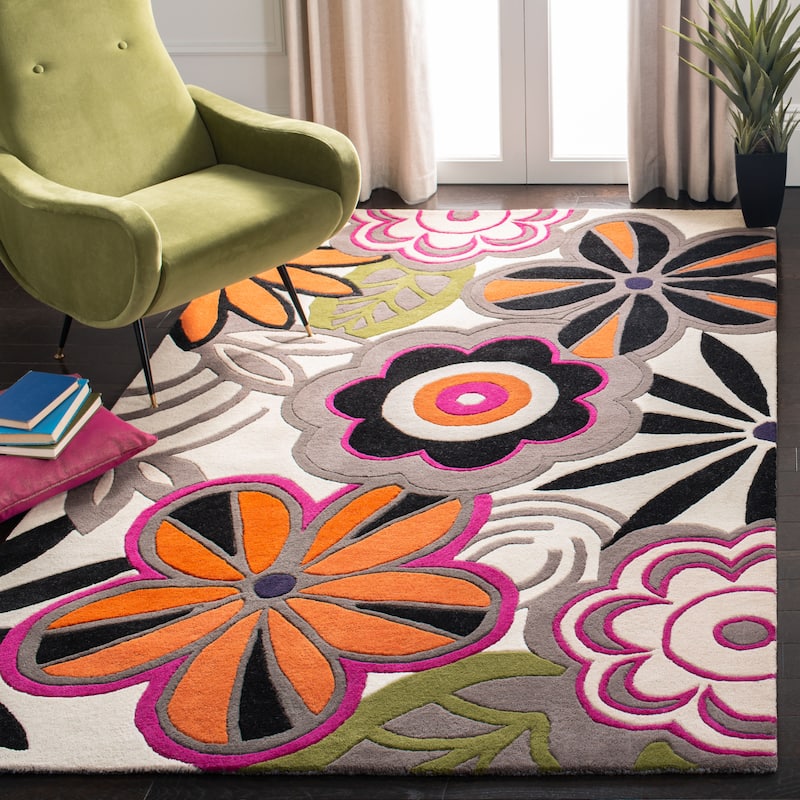 SAFAVIEH Handmade Soho Arianna Floral N.Z. Wool Rug - 5' x 8' - Ivory/Multi