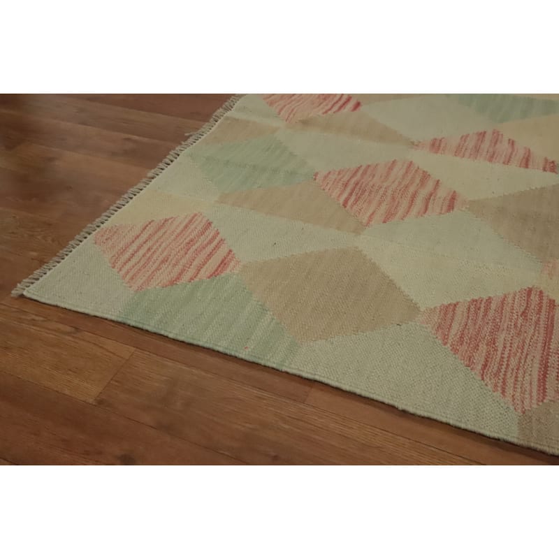 Hand Woven Southwestern Wool Multi-Colored Geometric Area Rug - 6' 4'' X 4' 0''