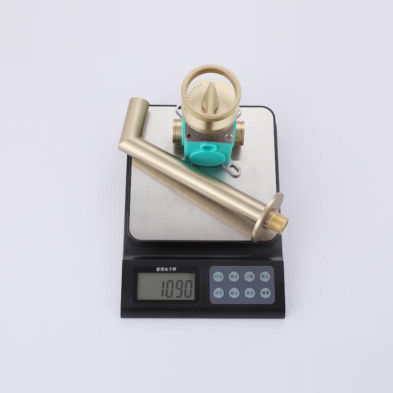 Solid Brass Single Handle Or Double Handle Wall Mounted Bathroom Faucet