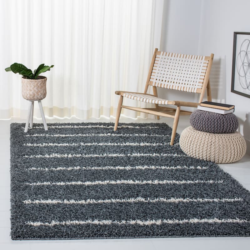 SAFAVIEH Venus Shag Zoea 1.75-inch Thick Rug - 2'2" x 4' - Dark Grey/Ivory