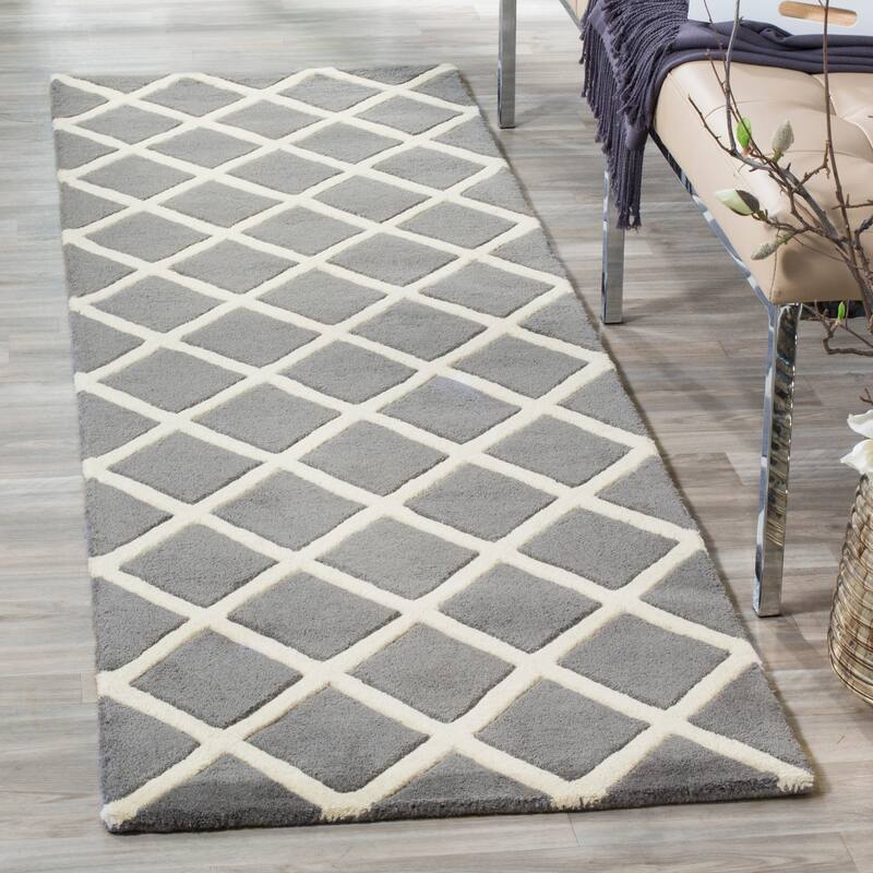 SAFAVIEH Handmade Chatham Retha Modern Moroccan Wool Rug - 2'3" x 11' Runner - Dark Grey/Ivory - Runner
