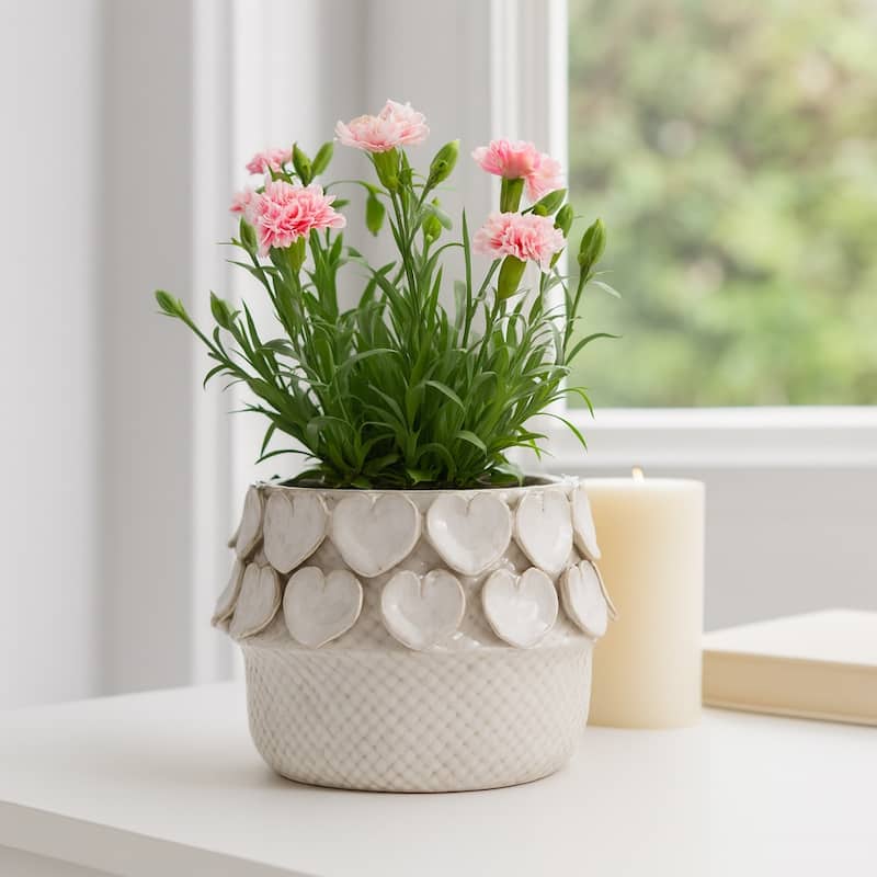 Stylish Ceramic Planter with Sculptural Leaf Heart Details
