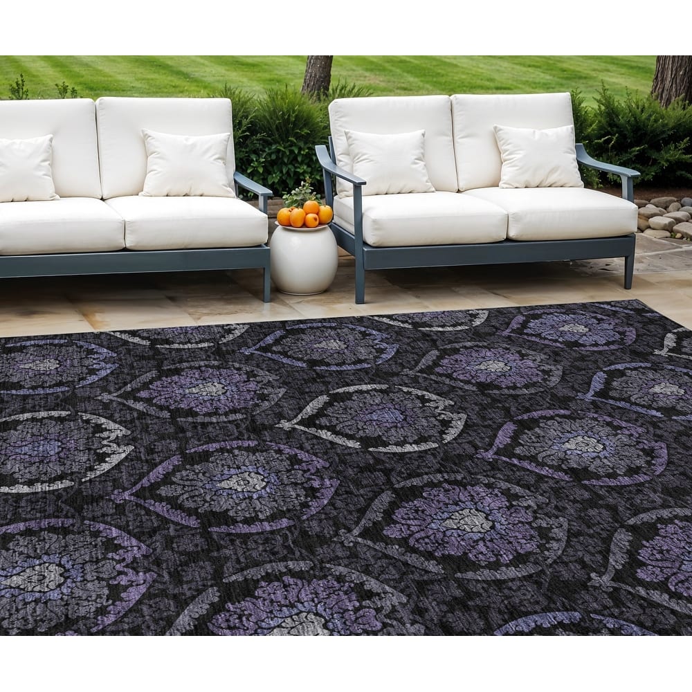 HomeRoots Medallion Transitional Rectangle Outdoor Rug