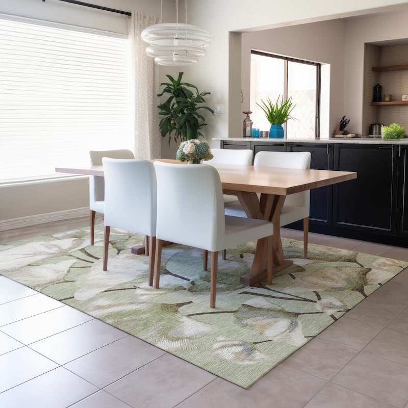 Machine Washable Indoor/ Outdoor Floral Love Chantille Rug