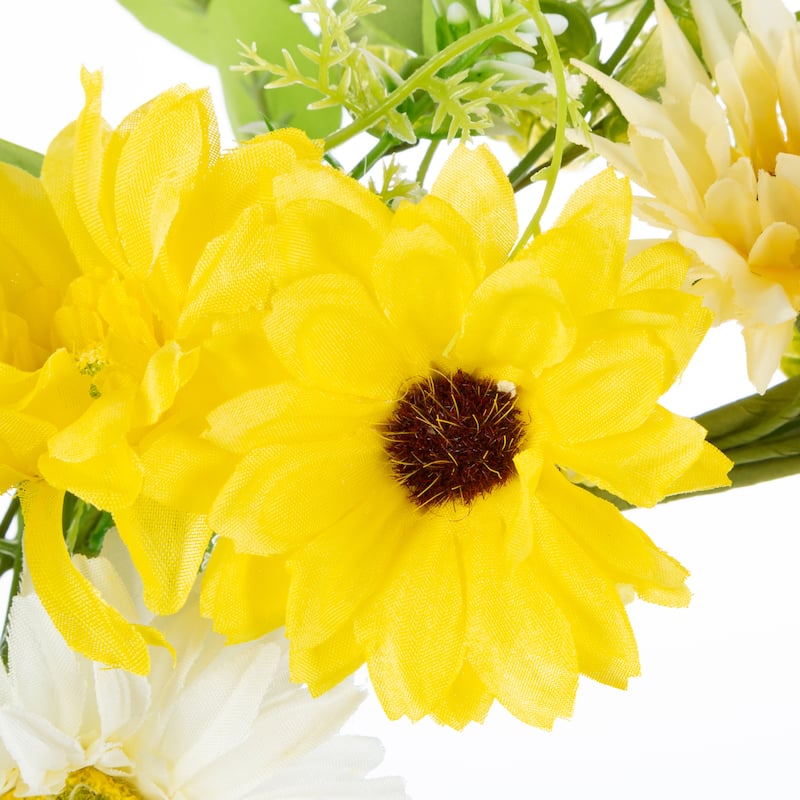 20 in. Floral Daisy Wreath