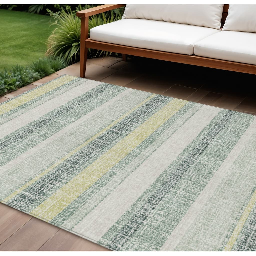 HomeRoots Striped Transitional Rectangle Outdoor Rug