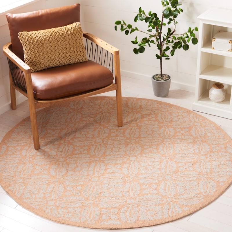 SAFAVIEH Handmade Chelsea Polixeni French Country Wool Rug - 5'6" Round - Blush