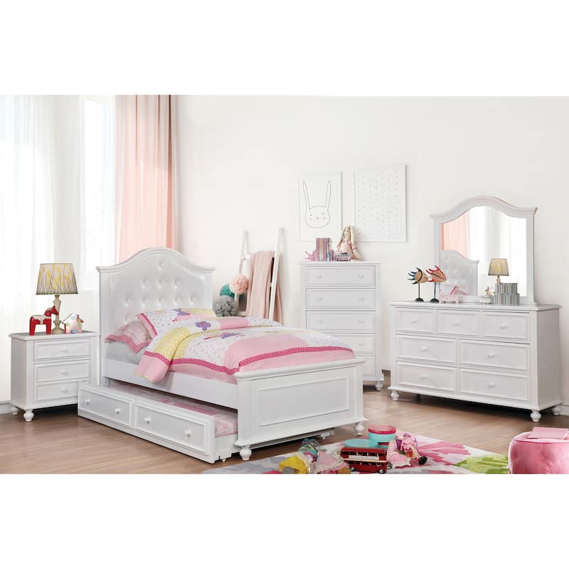 Dole Traditional White 56-inch Wide 7-Drawer Wood Dresser by Furniture of America