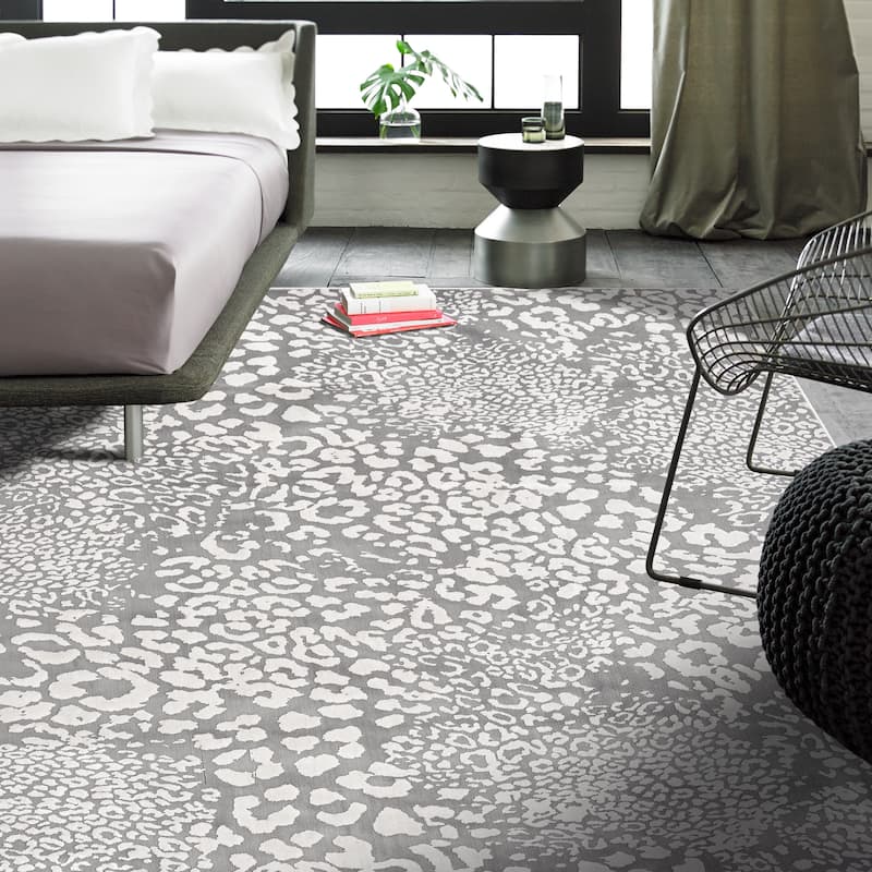 N Natori Serengeti Leopard Area Rug