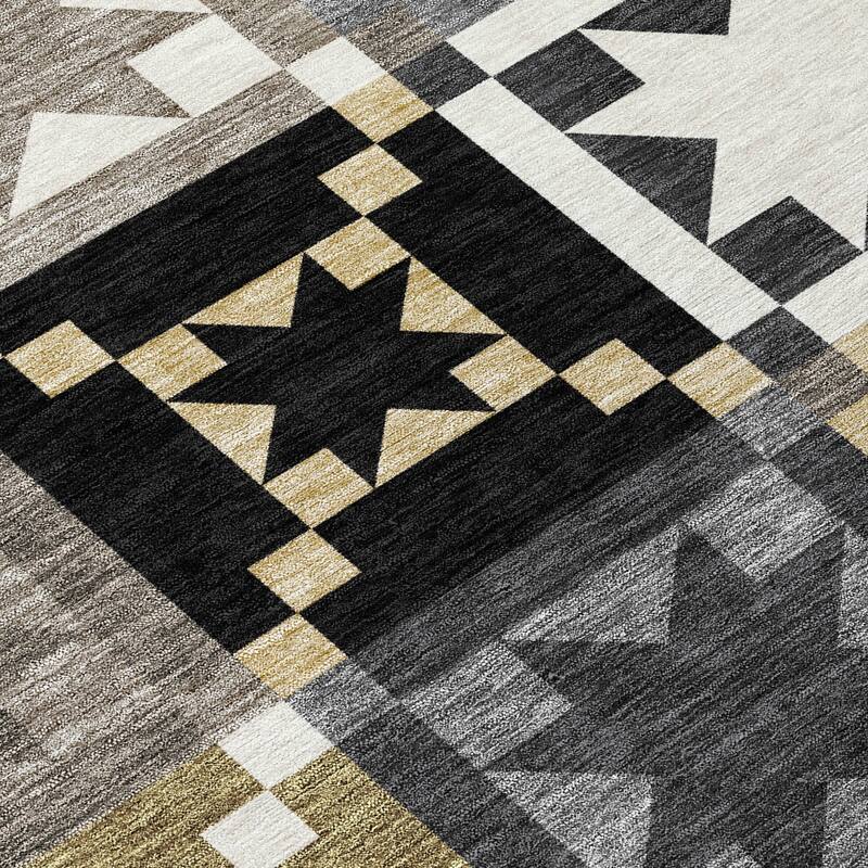 Machine Washable Indoor/ Outdoor Modern Newton Chantille Rug