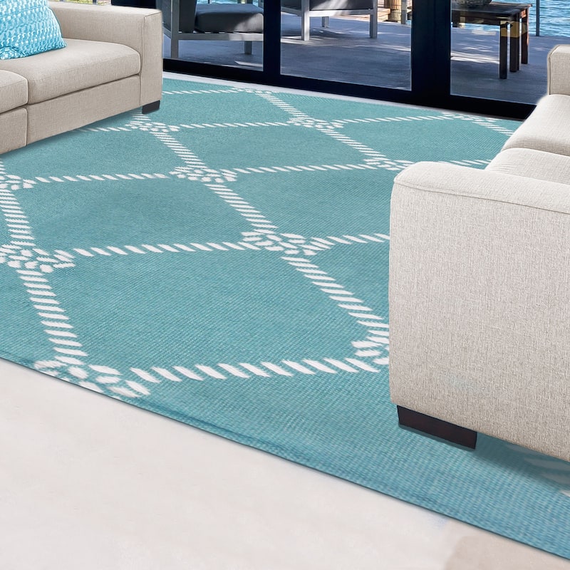 Superior Coastal Geometric Lattice Indoor Outdoor Area Rug