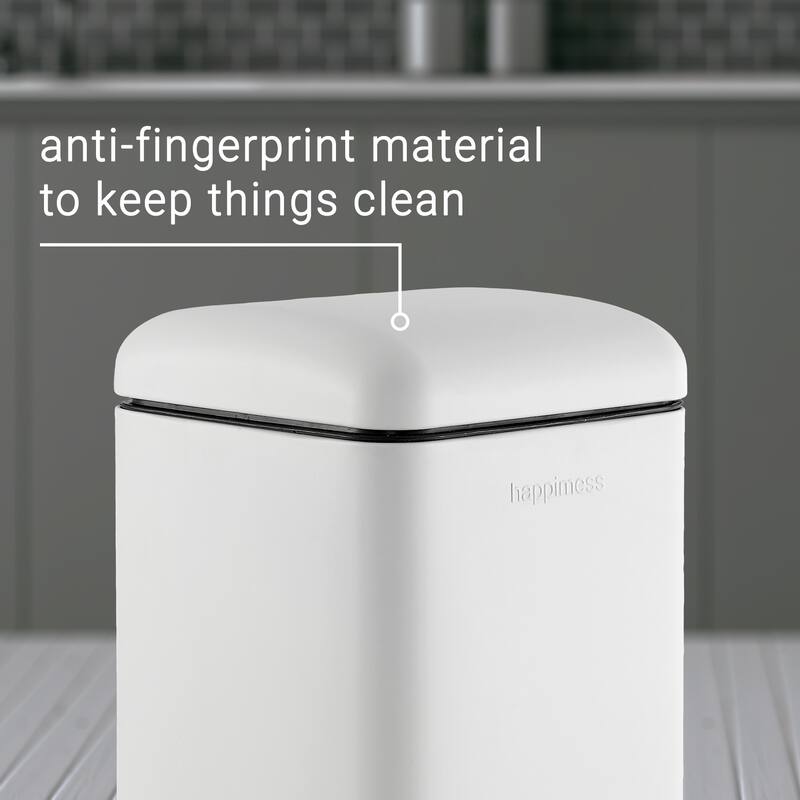 happimess Betty Retro Mini 3.2-Gallon Step-Open Trash Can