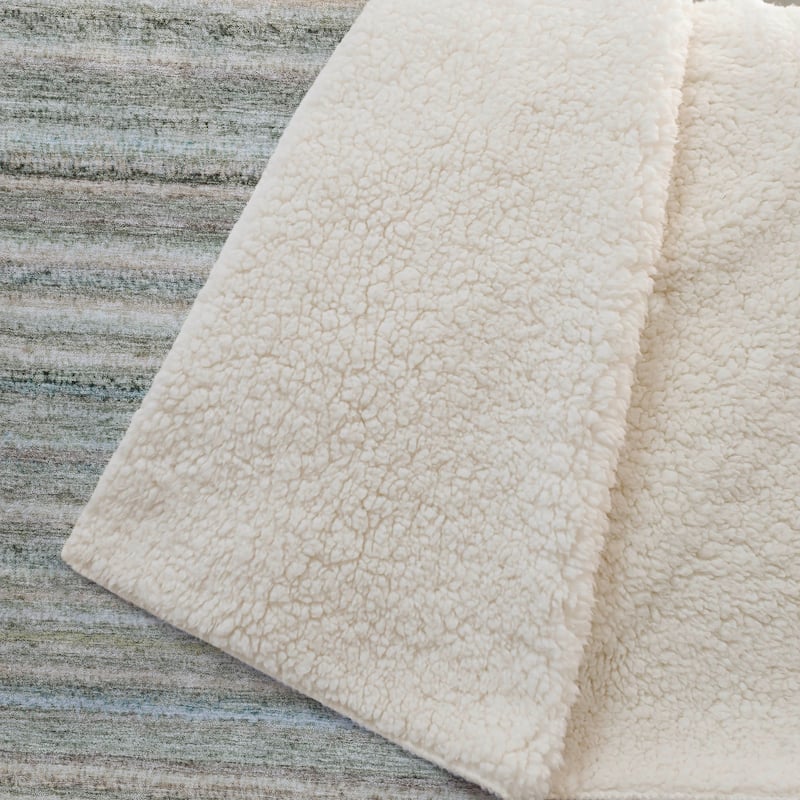 Premium Machine Washable Casual Stripes Sherpa Throw Blanket