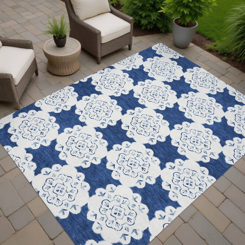 Machine Washable Indoor/ Outdoor Global Motif Chantille Rug - Navy - 9' x 12'
