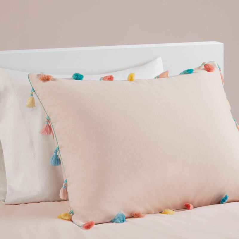 Intelligent Design Kids Tanya Tassel Comforter Set with Heart Shaped Throw Pillow
