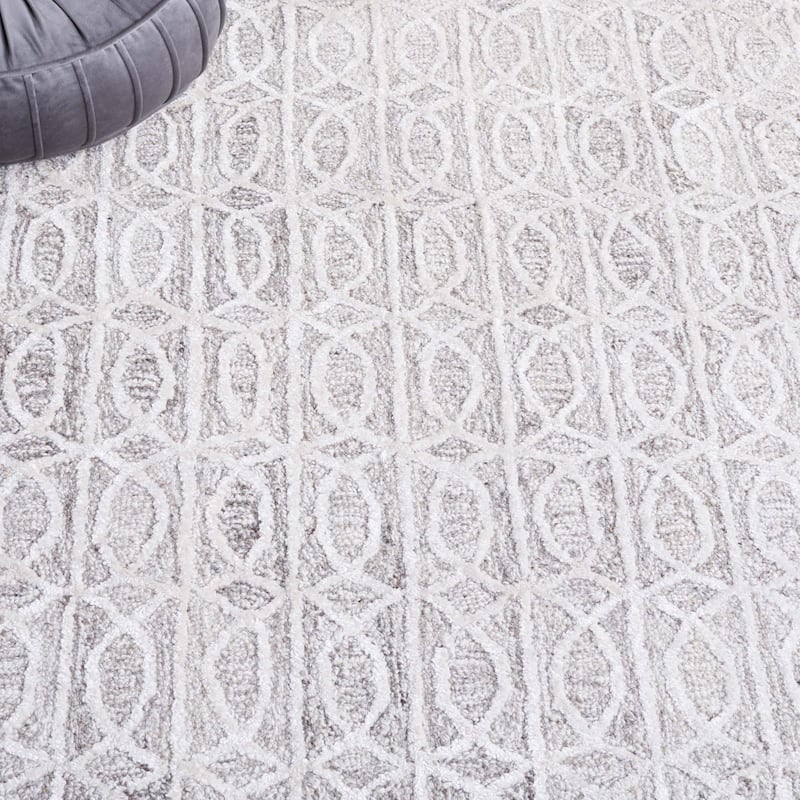 SAFAVIEH Handmade Ebony Giseltraud Modern Wool Rug