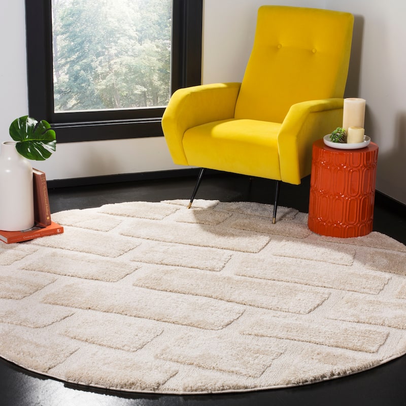 SAFAVIEH Memphis Shag Jadranka 1.2-inch Thick Rug - 6'7" Round - Cream/Beige