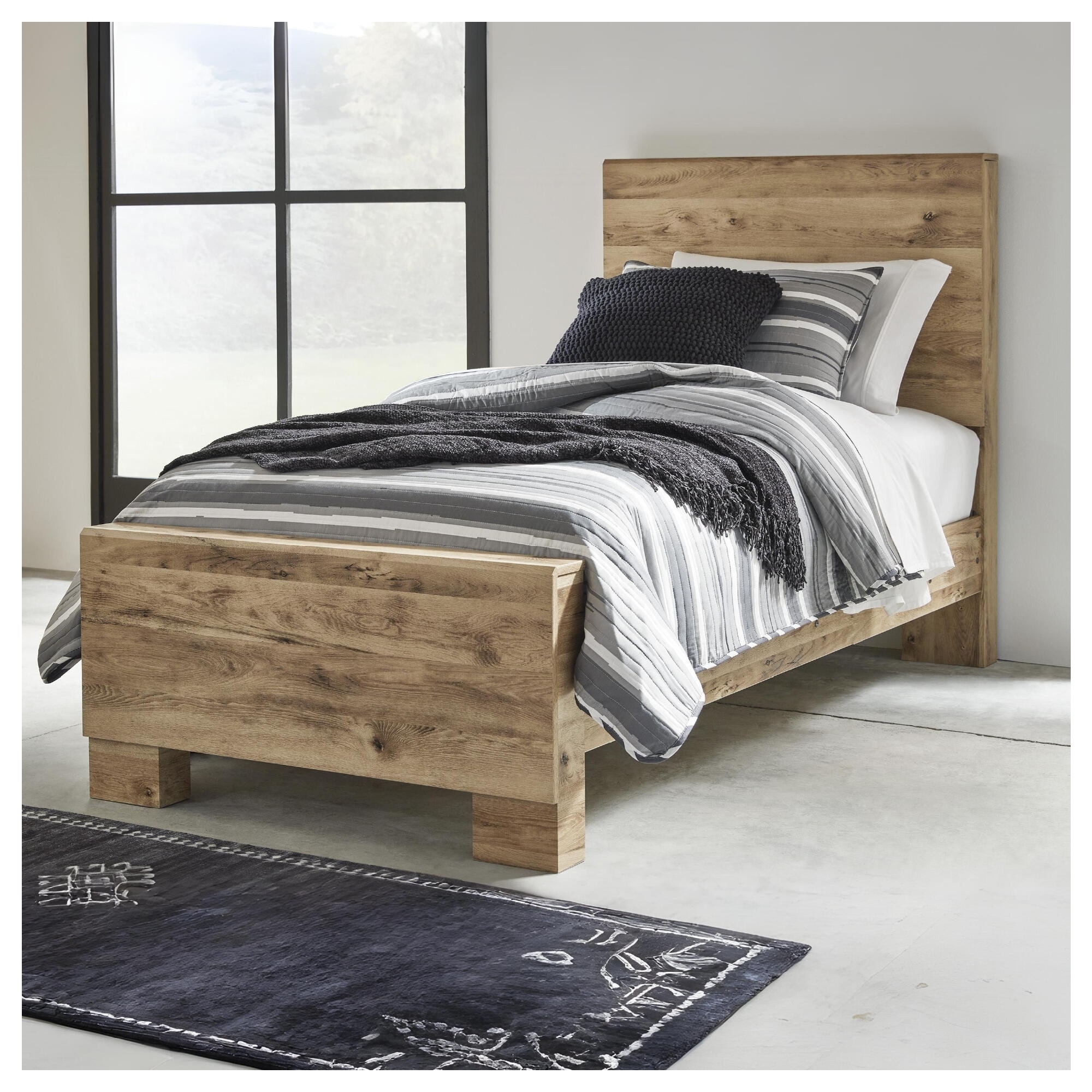 Signature Design by Ashley Hyanna Brown Panel Bed