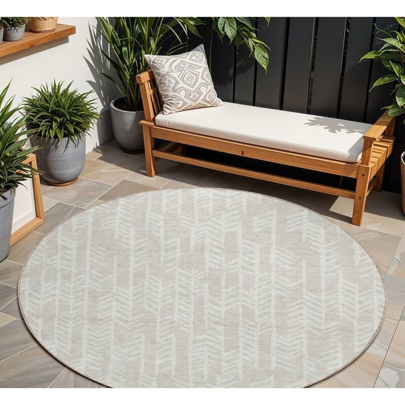HomeRoots Tribal Transitional Rectangle Outdoor Rug - 8' Round