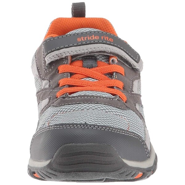 stride rite baby boy walking shoes