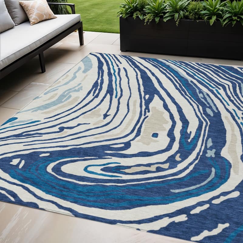 HomeRoots Abstract Transitional Rectangle Outdoor Rug - 5' X 8'