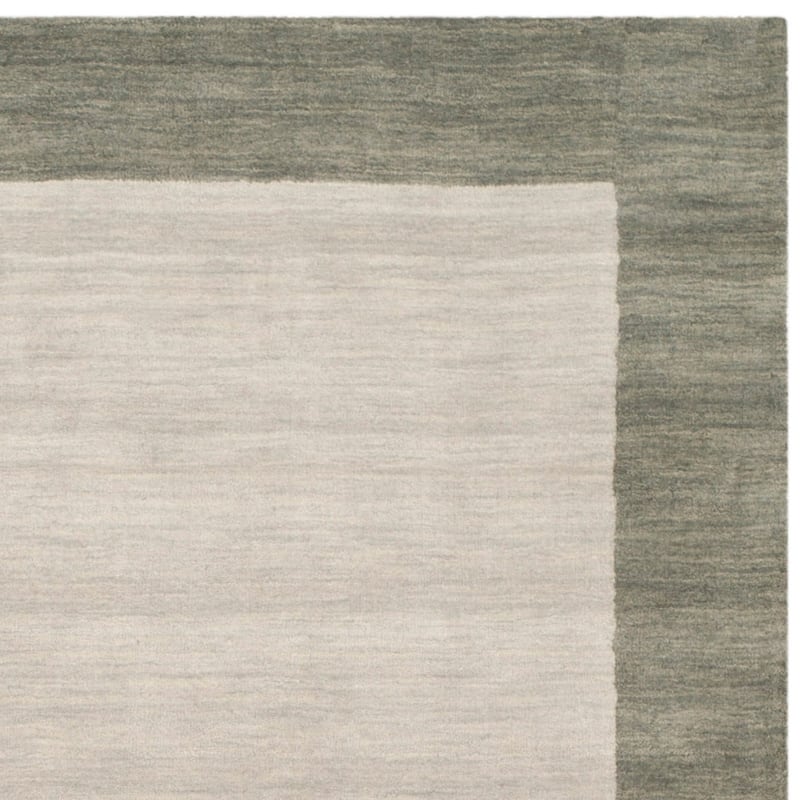 SAFAVIEH Handmade Himalaya Janessa Modern Wool Rug