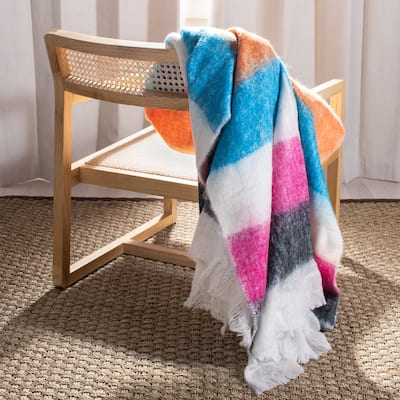 SAFAVIEH 50" x 70" Glendal Throw
