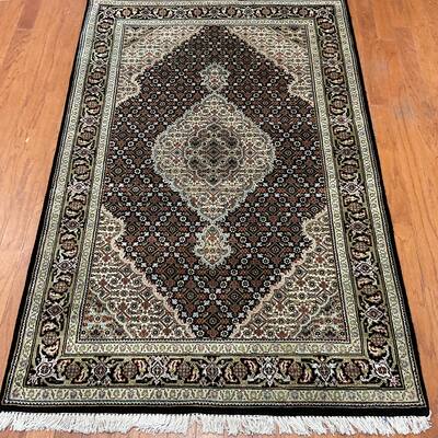 HERAT ORIENTAL Handmade Tabriz Wool Rug - 4' x 6'