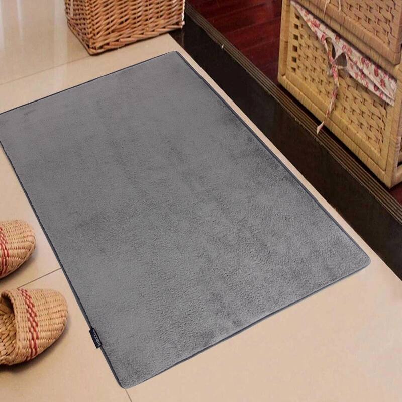 FABBRICA HOME Memory Foam Accent Rug in Solid 21x34