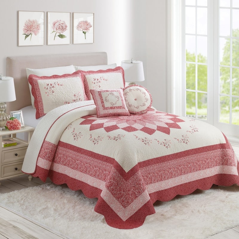 Caroline Embroidered Bedspread - Red - Queen
