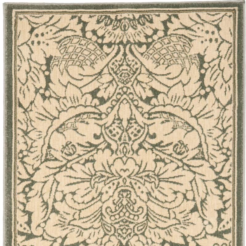 SAFAVIEH Treasure Floral Suzanna Ivory Rug