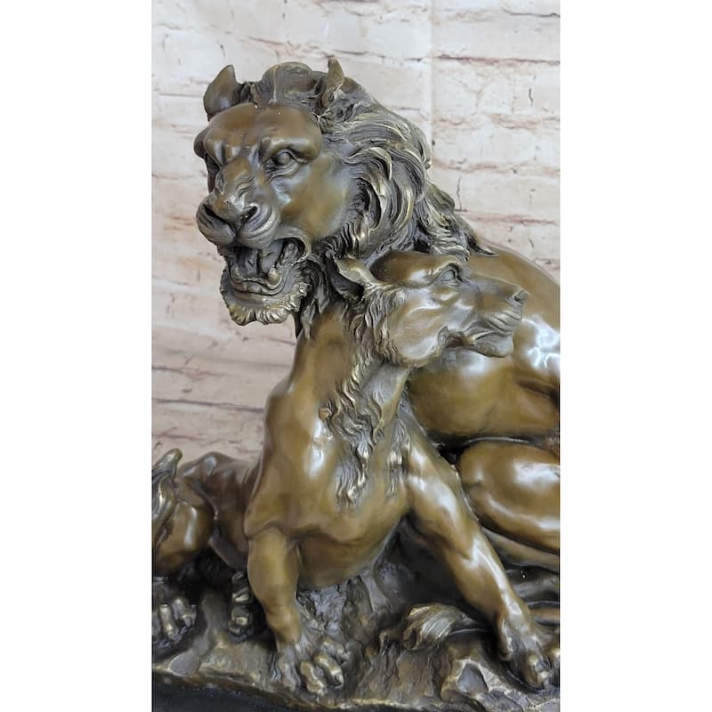 Male Female Imitative Lion Necking Romantic Love Bronze Statue Sculpture Figure On Marble Base